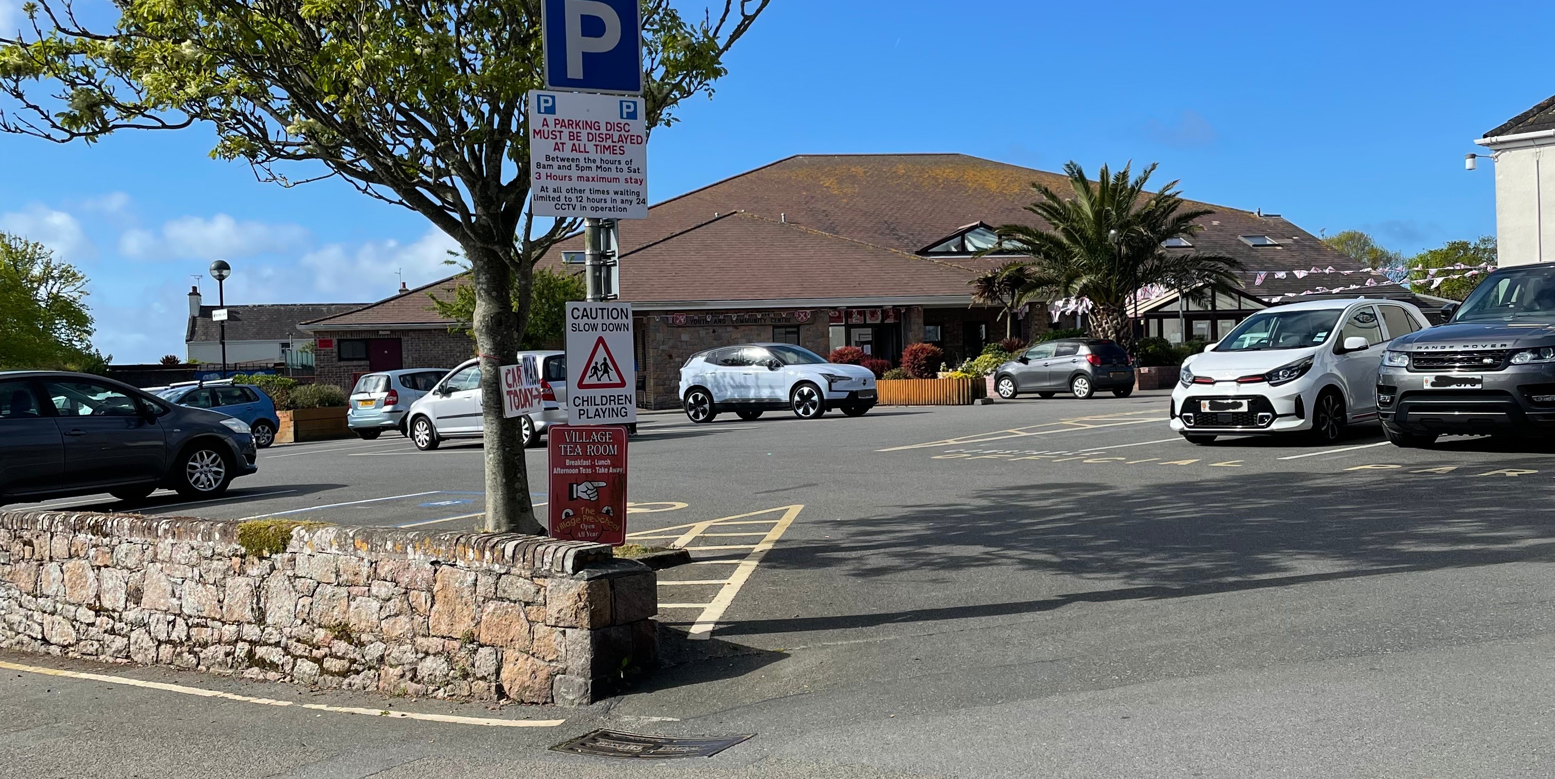 Entrance to car park.