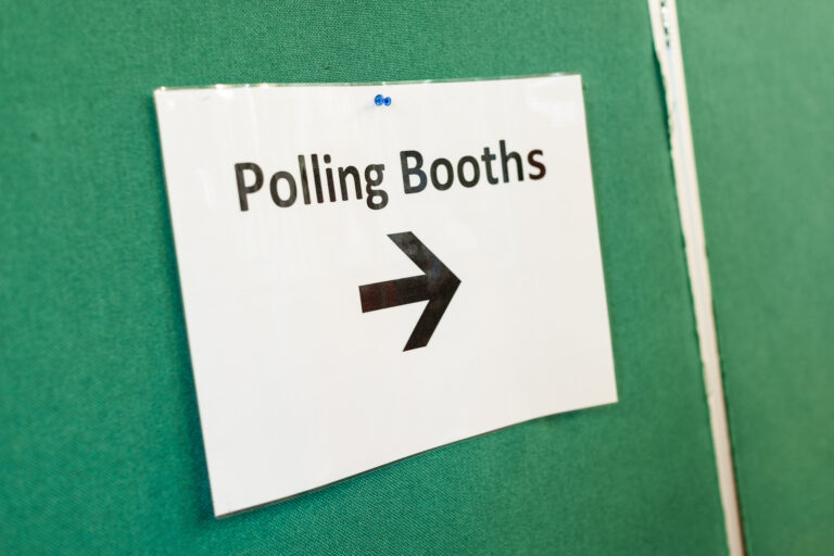 Pooling booth sign